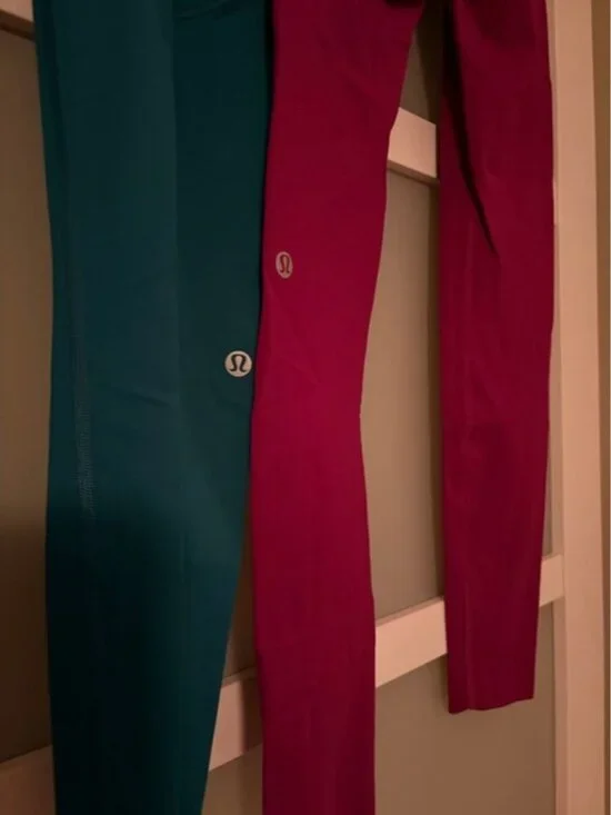lululemon 2 pair size 6 - Picture 2 of 5